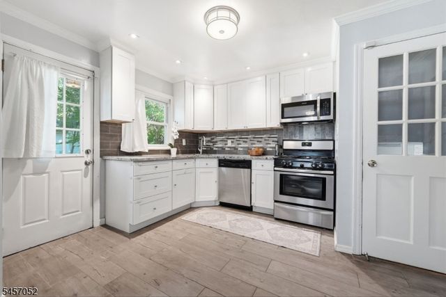 223 Woodlawn Ave, Linden City, NJ 07036