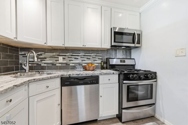 223 Woodlawn Ave, Linden City, NJ 07036
