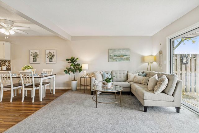 125 Mcknight Road N K, Saint Paul, MN 55119