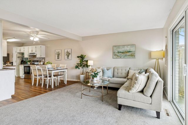 125 Mcknight Road N K, Saint Paul, MN 55119