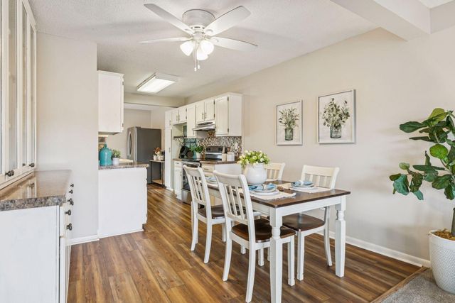 125 Mcknight Road N K, Saint Paul, MN 55119