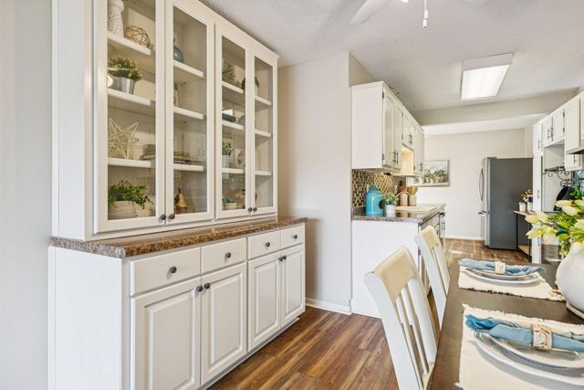 125 Mcknight Road N K, Saint Paul, MN 55119