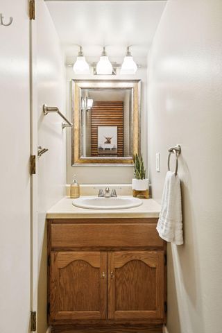 125 Mcknight Road N K, Saint Paul, MN 55119