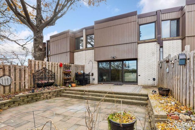 125 Mcknight Road N K, Saint Paul, MN 55119