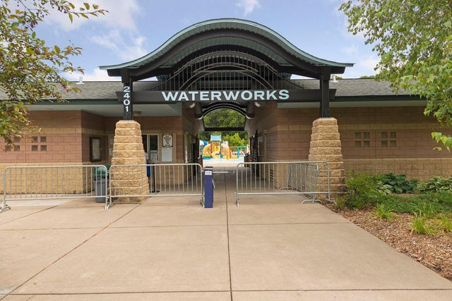 125 Mcknight Road N K, Saint Paul, MN 55119