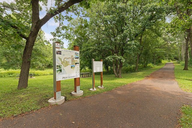 125 Mcknight Road N K, Saint Paul, MN 55119