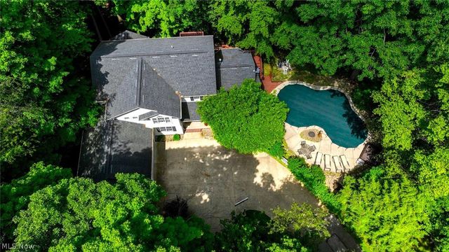3338 Blessing Lane, Kent, OH 44240