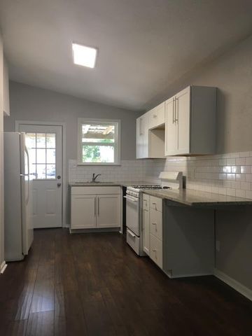 1405 Bob Harrison ST, Austin, TX 78702