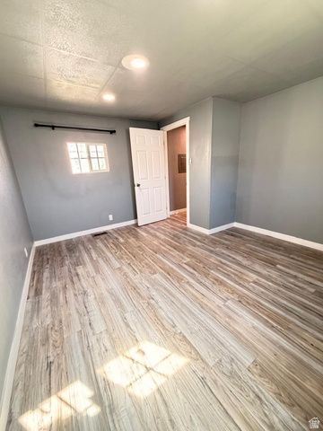 3712 S ELK RIDGE DR, Magna, UT 84044