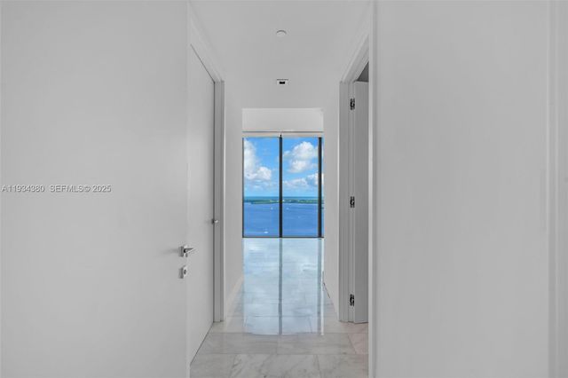 1451 Brickell Ave 3702, Miami, FL 33131