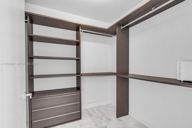 1451 Brickell Ave 3702, Miami, FL 33131