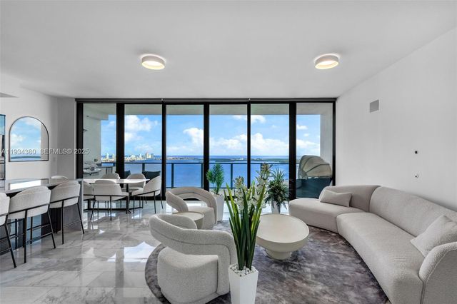 1451 Brickell Ave 3702, Miami, FL 33131