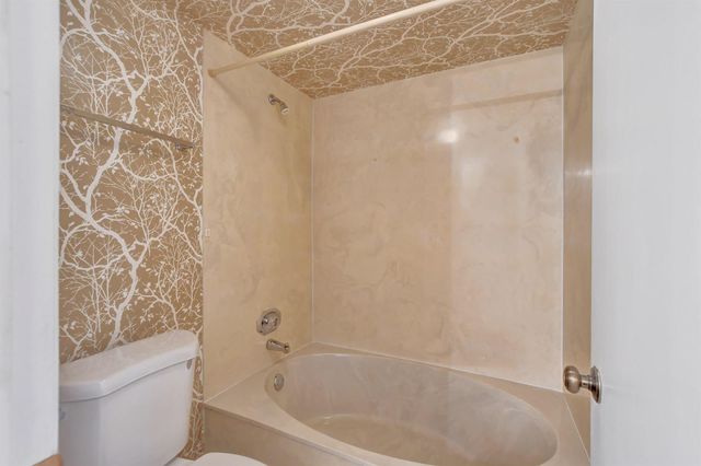 11255 Green Lake Drive 202, Boynton Beach, FL 33437