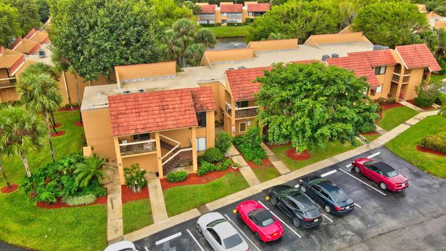 11255 Green Lake Drive 202, Boynton Beach, FL 33437
