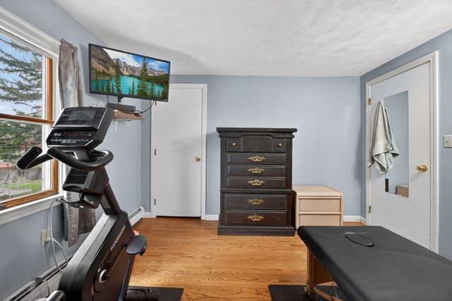 56 Lake St, Tewksbury, MA 01876