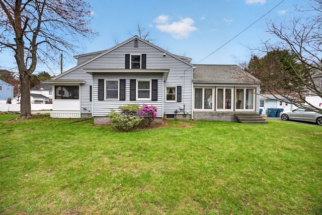 56 Lake St, Tewksbury, MA 01876