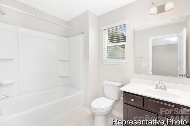 124 W Springhouse Court 5, Statesville, NC 28625