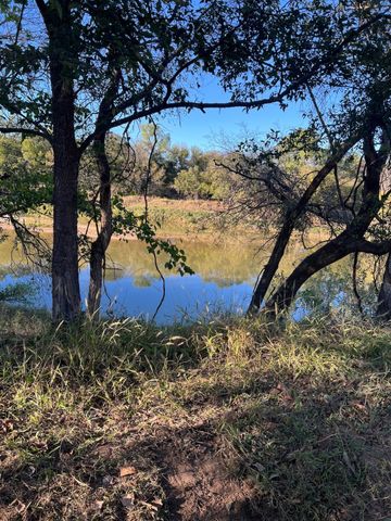 635 Big Valley Circle, Lipan, TX 76462