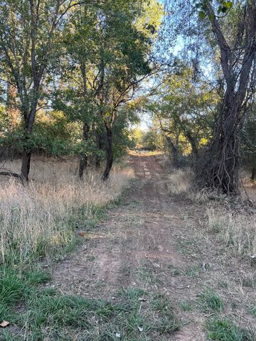 635 Big Valley Circle, Lipan, TX 76462