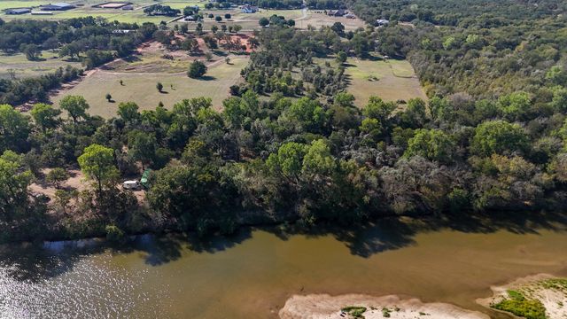 635 Big Valley Circle, Lipan, TX 76462