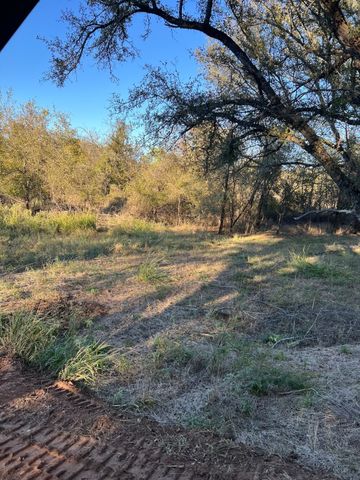 635 Big Valley Circle, Lipan, TX 76462