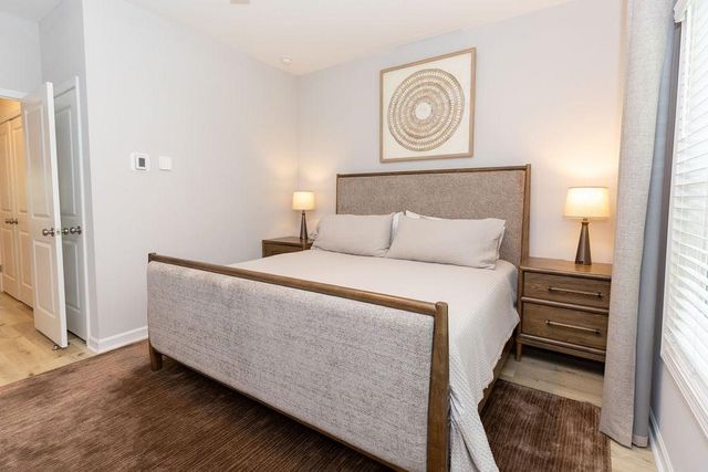 2857 Regal Park NW, Atlanta, GA 30318
