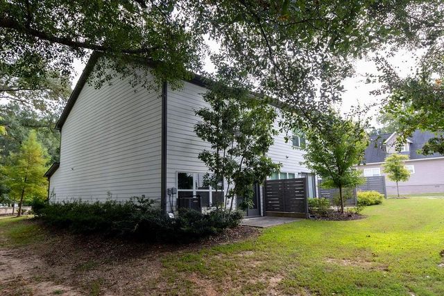 2857 Regal Park NW, Atlanta, GA 30318