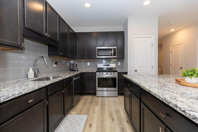 2857 Regal Park NW, Atlanta, GA 30318