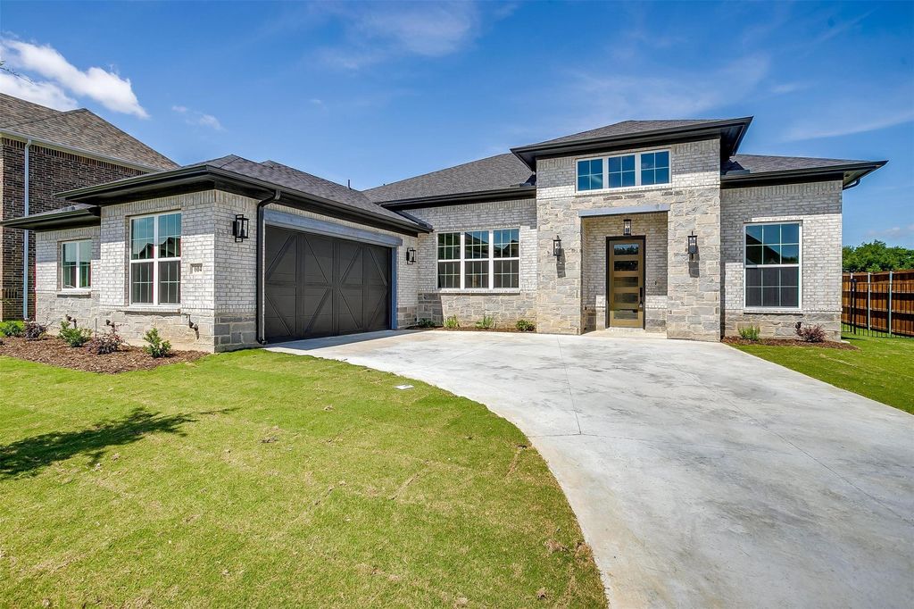 604 Bluff Point Lane, Haslet, TX 76052