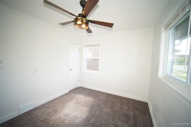 16047 W Chicago Street, Detroit, MI 48228