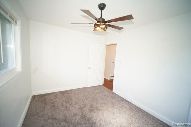 16047 W Chicago Street, Detroit, MI 48228