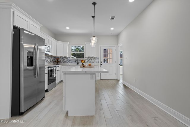 1908 Barracuda Drive, Gautier, MS 39553