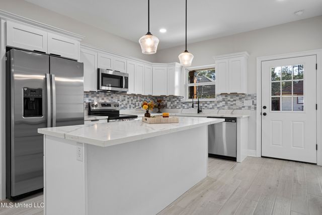 1908 Barracuda Drive, Gautier, MS 39553