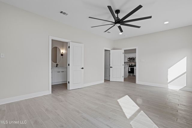 1908 Barracuda Drive, Gautier, MS 39553