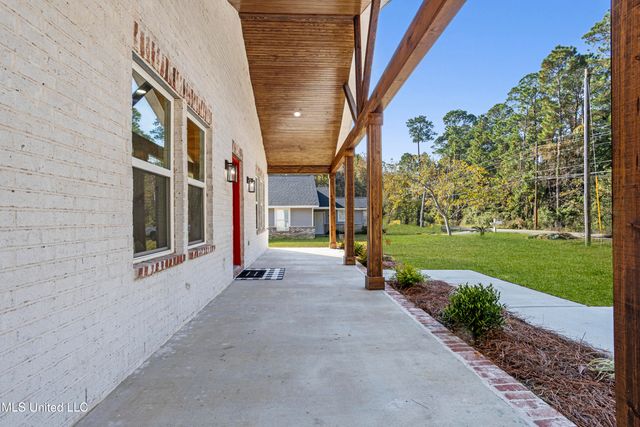 1908 Barracuda Drive, Gautier, MS 39553