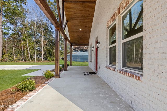 1908 Barracuda Drive, Gautier, MS 39553