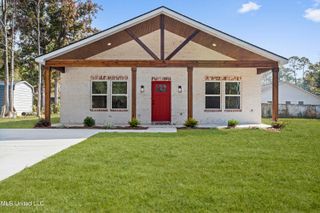 1908 Barracuda Drive, Gautier, MS 39553