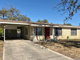 315 Dresden, San Antonio, TX 78213