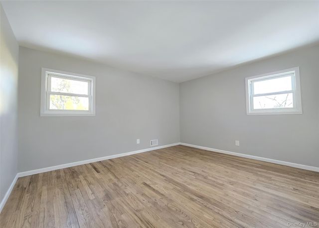 19 University Drive, Ronkonkoma, NY 11779