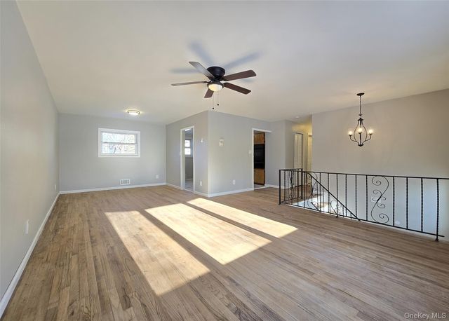 19 University Drive, Ronkonkoma, NY 11779