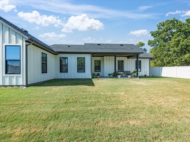 4000 Life Drive, Weatherford, TX 76088