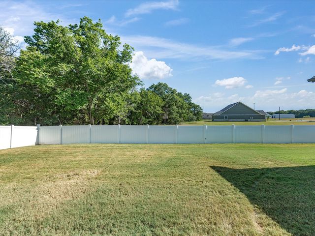 4000 Life Drive, Weatherford, TX 76088