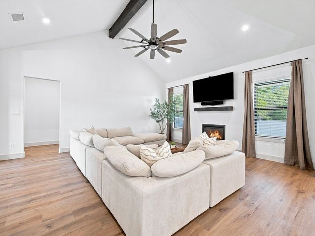 4000 Life Drive, Weatherford, TX 76088