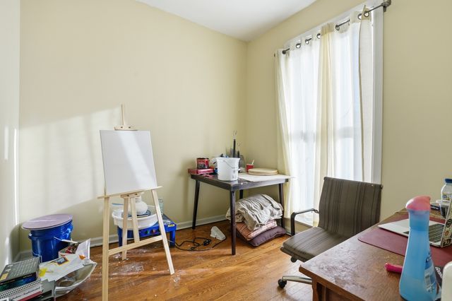 7223 S Coles Avenue, Chicago, IL 60649