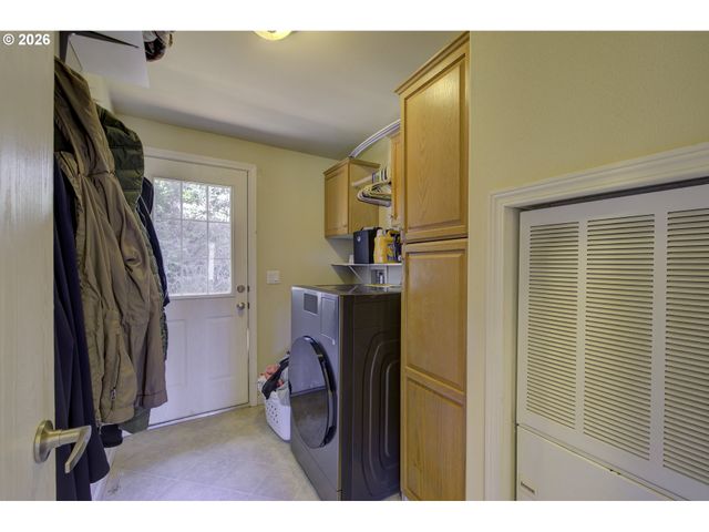 47 N NEMAH Rd, South Bend, WA 98586