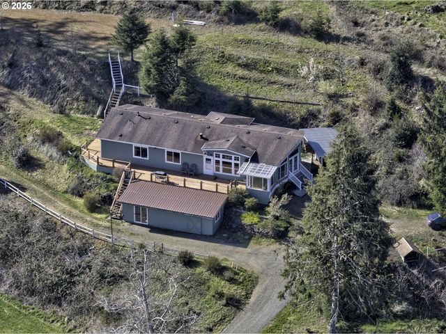 47 N NEMAH Rd, South Bend, WA 98586