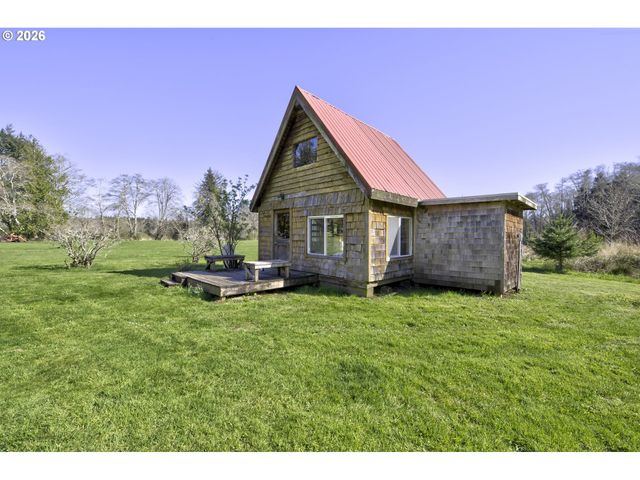 47 N NEMAH Rd, South Bend, WA 98586