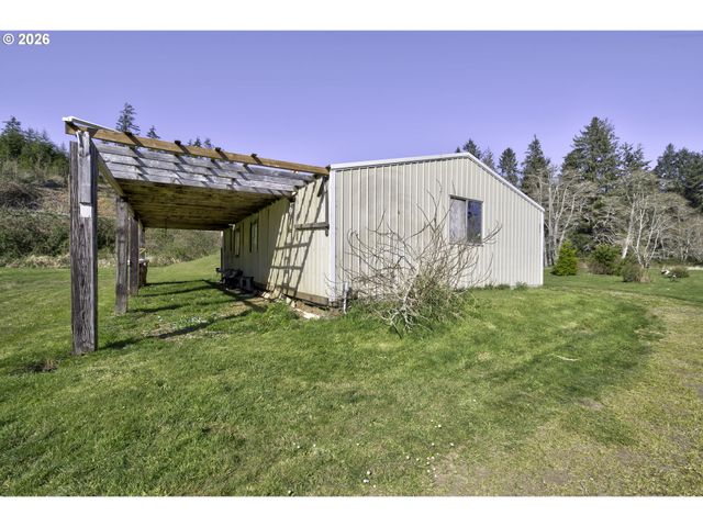 47 N NEMAH Rd, South Bend, WA 98586