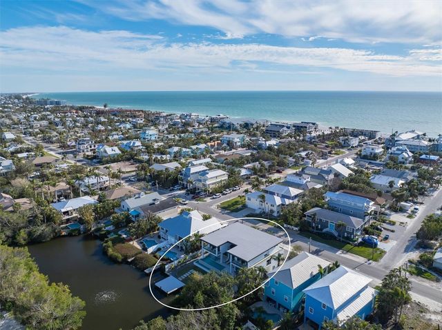 7003 HOLMES BOULEVARD, Holmes Beach, FL 34217