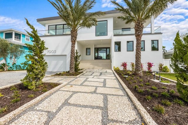 7003 HOLMES BOULEVARD, Holmes Beach, FL 34217